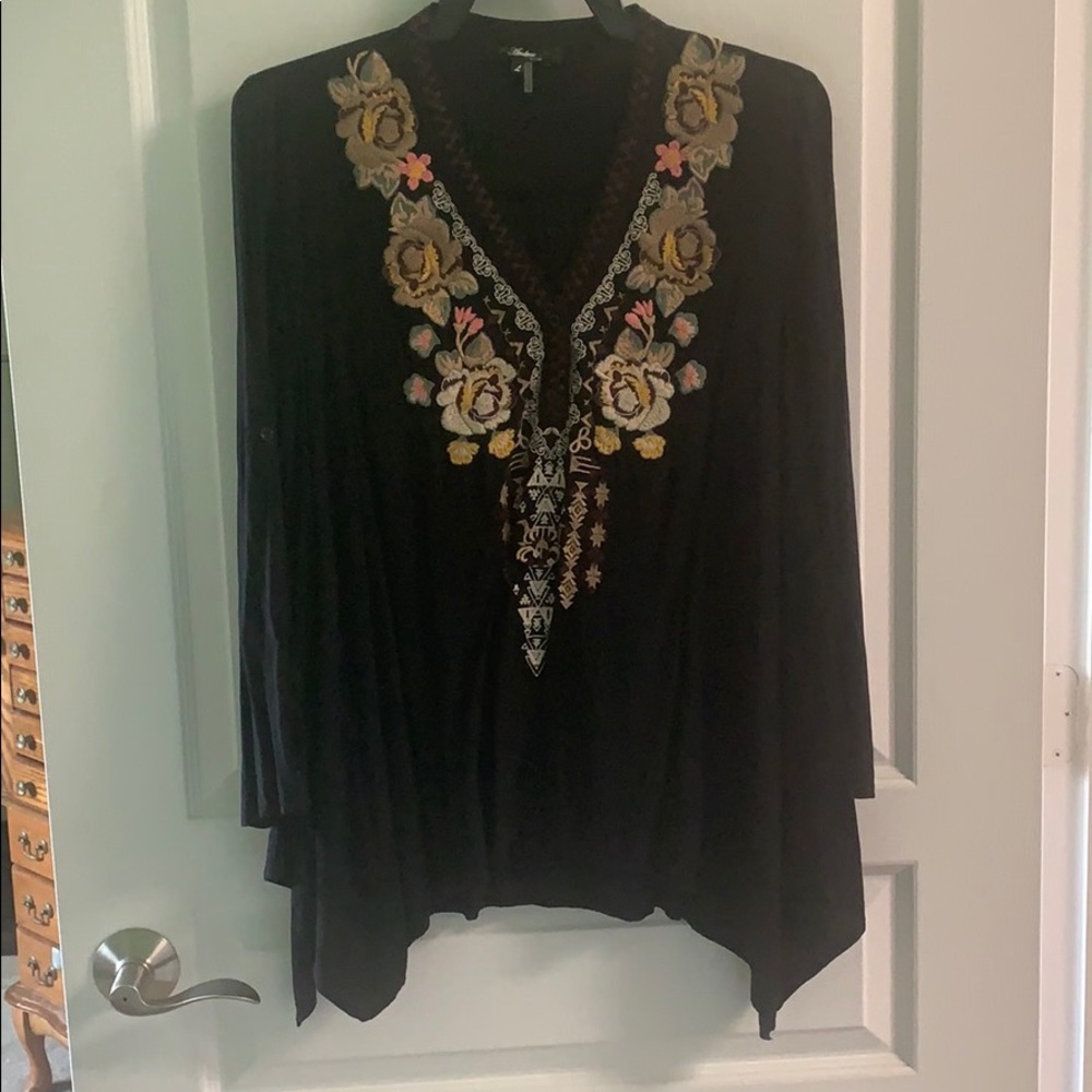 Blouse with embroidery